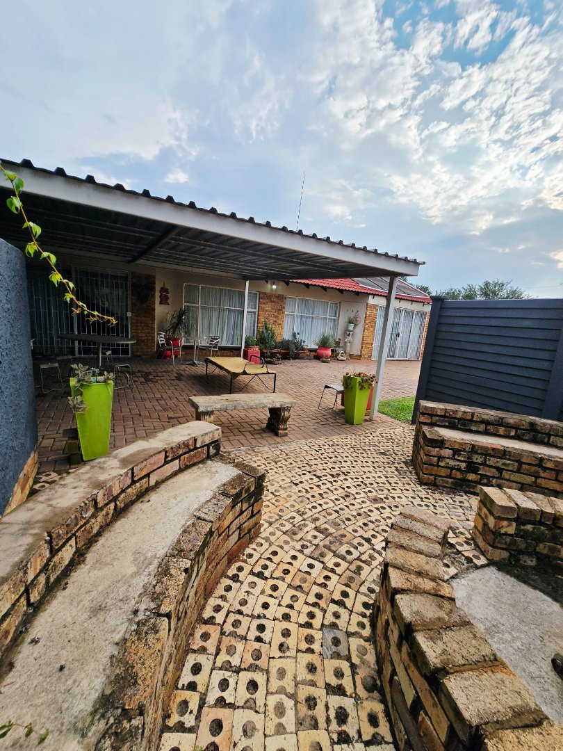 3 Bedroom Property for Sale in Wilkeville North West